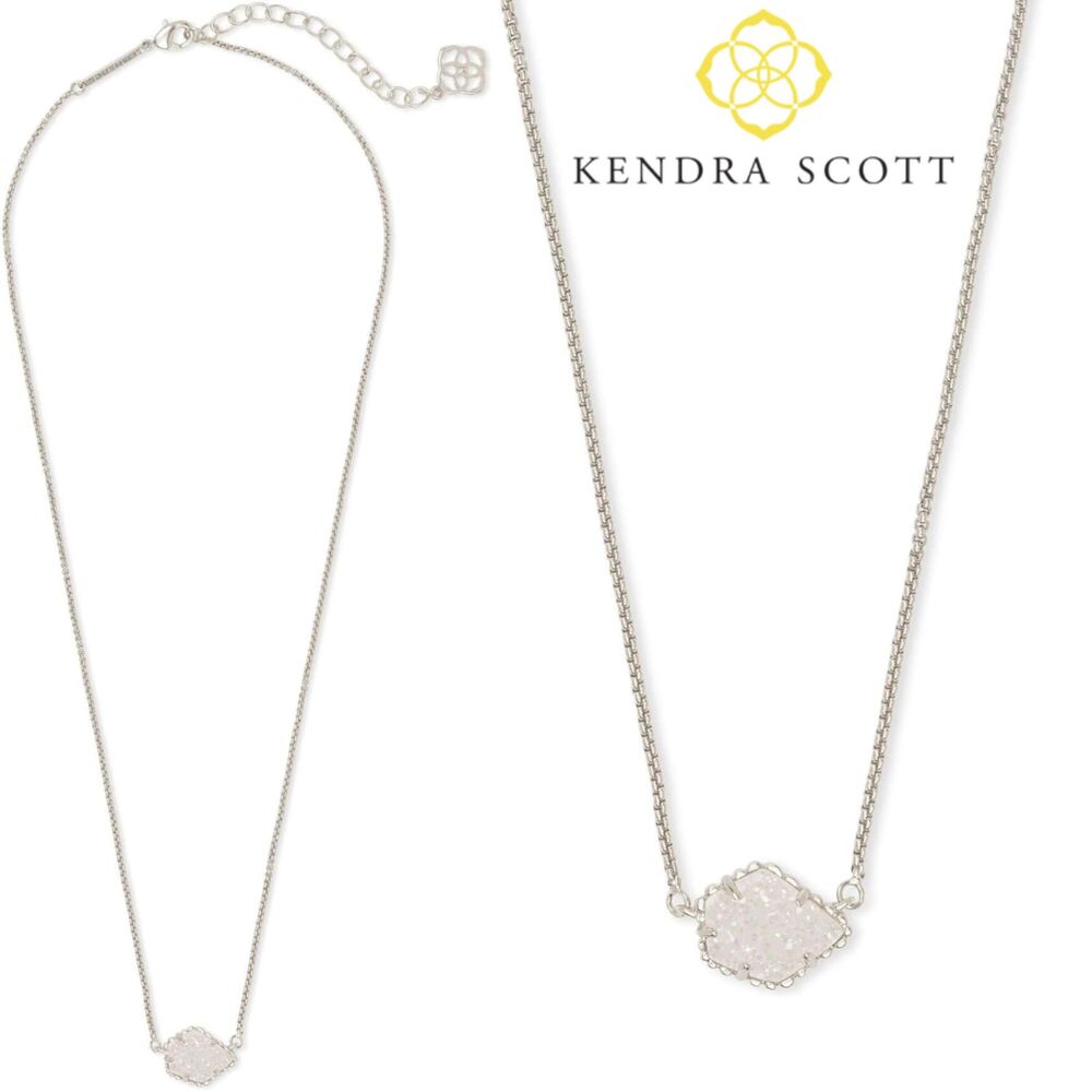 NWOT Kendra Scott Tess Iridescent White Drusy Dainty Silver Rhodium Necklace